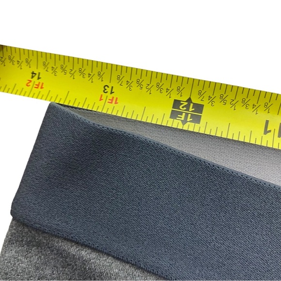 Nike Pro Sri fit gray leggings cropped size M medium - Picture 4 of 10